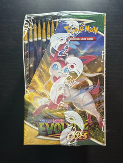 Pokemon Evolving Skies Booster Box Original Pressing 2021 With Plastic Case - Image 4