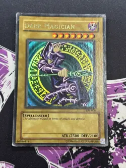 Yugioh Dark Magician SDY-006 Ultra Rare Unlimited WAVY MP - Image 2