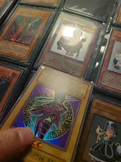 2002 Yugioh Dark Magician LOB-005 Unlimited LP WAVY PRINT - Image 5