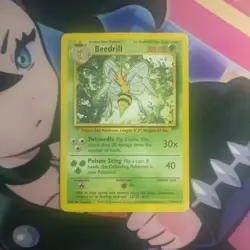 1x Beedrill 17/102 Base Set Rare Heavy Play Pokemon - Image 1