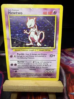 Damaged Mewtwo 10/102 Holo Rare - Unlimited Edition Pokemon Base Set HP - Image 1