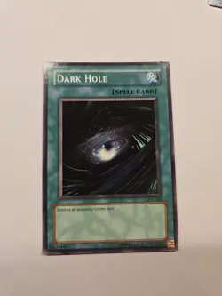 Dark Hole SYE-026 Starter Deck: Yugi Evolution Unlimited - Image 1