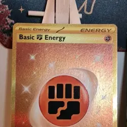 Pokemon - Basic Fighting Energy - 258/198 - Scarlet & Violet - Gold Secret Rare - Image 2