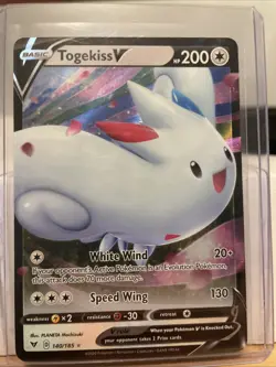Togekiss V 140/185 Vivid Voltage Ultra Rare Holo Pokemon TCG Card NM - Image 1