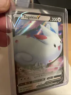 Togekiss V 140/185 Vivid Voltage Ultra Rare Holo Pokemon TCG Card NM - Image 3