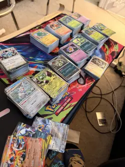 HUGE 1100+ Card Pokemon Reverse Holo/holo Lot No Energy No Common All Mint - Image 1
