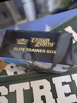 Pokemon TCG: Crown Zenith Elite Trainer Box 820650851476 - Image 3