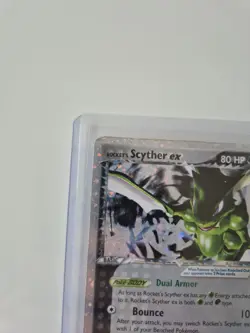 Rocket’s Scyther ex 102/109 EX Team Rocket Returns 2004 Authentic Pokemon Card - Image 2