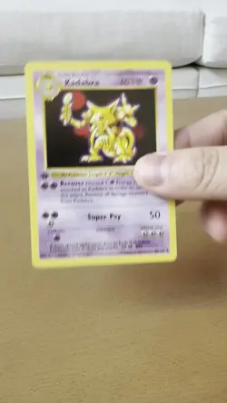 Pokemon 1st Edition Kadabra 32/102 Uncommon Base Set (Shadowless) - Image 2