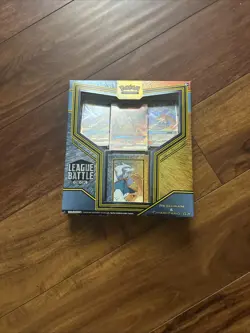 Pokemon TCG Reshiram & Charizard GX League Battle Deck Sun And Moon Sealed - Image 1