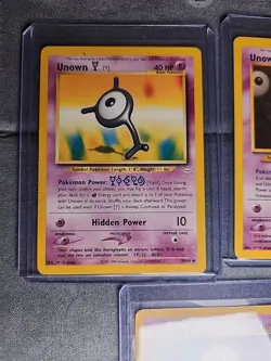 POKEMON LOT OF 5 UNOWN VINTAGE CARDS - Image 2