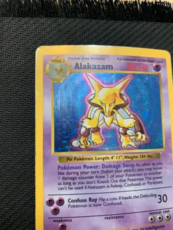 Alakazam 1/102 Shadowless Holo Rare Pokemon Card - 1999 Base set - DMG/HP - Image 2