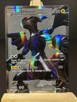 ZEKROM 114/114 BLACK & WHITE BASE FULL ART HOLO UKTRA RARE POKEMON CARD HP 130 - Image 1
