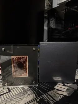 Yu-Gi-Oh! Dark Magician Girl Stainless Steel Card Limited Edition - Image 5