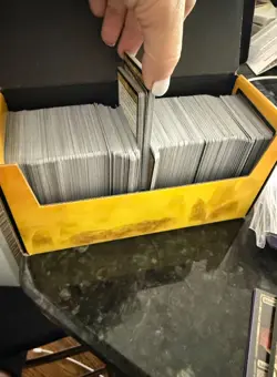 magic the gathering box of cards + bags of cards - Image 1