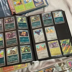 [RARE] 2020-2023 POKEMON CARD LOT- 4 BINDERS TONS OF HALOS 1000+ CARDS SONS COLL - Image 5