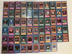 YU-GI-OH 2003 DARK CRISIS (LOT OF 64 UNLIMITED CARDS) 1 UR, 1ScR, 1 SR, 3 R - Image 1
