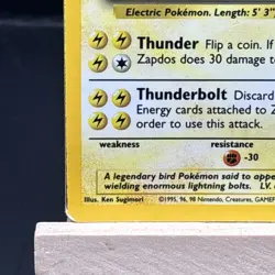 Pokemon TCG Zapdos Holo Rare Card Base Set 16/102, 1999 - Image 4