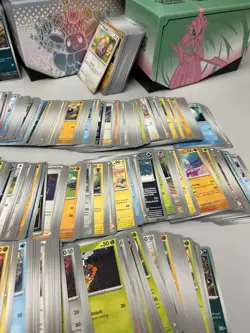 Pokemon Card Bundle 500 Count + Etb & 2 Ex’s & Holos - Image 2