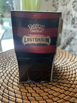 Pokemon TCG Lost Origin Elite Trainer Box (ETB) – Brand New & Sealed - Image 3