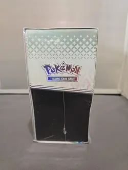 Prismatic Evolutions - Elite Trainer Box (ETB) - Pokemon TCG - New & Sealed - Image 3