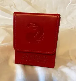 Magic: the Gathering MTG Red Mana Leatherette Deck Box 100+ Card Storage - Image 1