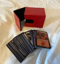 Magic: the Gathering MTG Red Mana Leatherette Deck Box 100+ Card Storage - Image 2