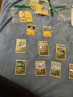 Pokemon Card Large Lot With Legendary And Delta Species Pokemon. - Image 2