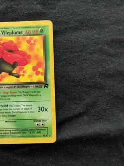 Pokemon TCG Dark Vileplume Non-Holo Card 1999 Vintage, #30/82 - Image 2