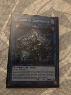 Yugioh! Gorgon of Zilofthonia DUAD-EN050 - Secret Rare 1st Edition Near Mint - Image 1
