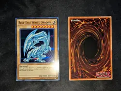 YUGIOH 1ST EDITION BLUE-EYES WHITE DRAGON RARE HOLO #DUSA-EN043 x2 - Image 4