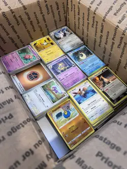 🔥 17lbs 4200+ UNSEARCHED Pokemon Bulk Lot! Some Holos & Vintage Cards LP/NM ✨ - Image 5