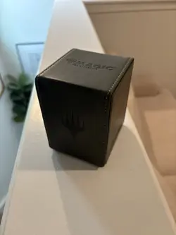 Ultra Pro Planeswalker/Mana Flip Alcove Deck Box (2017) Magic the Gathering MTG - Image 1