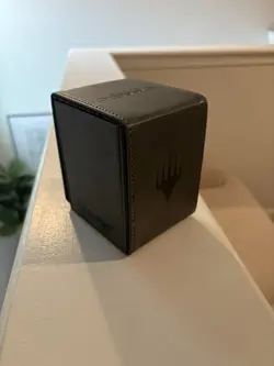 Ultra Pro Planeswalker/Mana Flip Alcove Deck Box (2017) Magic the Gathering MTG - Image 2