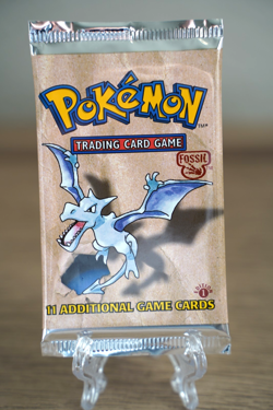 Pokemon TCG 1999 1st Edition Fossil Booster Pack Aerodactyl Art WOTC Sealed - Image 1