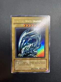 Yu-Gi-Oh! TCG Blue-Eyes White Dragon SDK-001 Ultra Rare 2002 Vintage Holo VTG - Image 2