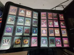 Huge Yugioh Binder Card Lot 900 cards vintage and modern with sealed movie pack - Image 2