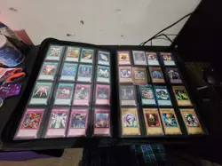 Huge Yugioh Binder Card Lot 900 cards vintage and modern with sealed movie pack - Image 4