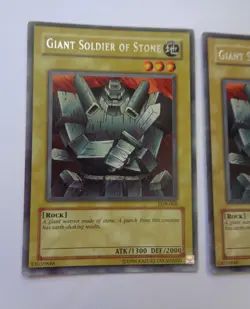 Playset: 3x Giant Soldier of Stone LOB-068 (Rare, Unlimited, Played / LP MP) - Image 3