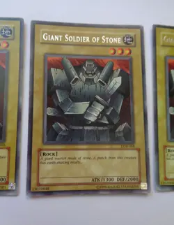 Playset: 3x Giant Soldier of Stone LOB-068 (Rare, Unlimited, Played / LP MP) - Image 4