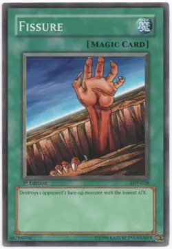 Fissure 1st Edition Common SDP-028 Yu-Gi-Oh Lightly Played - Image 1
