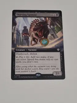 Thieving Varmint (Extended Art) Commander: Outlaws of Thunder Junction Regular - Image 1