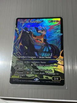 Loot, the Pathfinder Showcase Foil NM/M Aetherdrift English Edition - Image 1