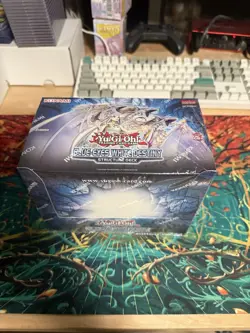 YU-GI-OH BLUE-EYES WHITE DESTINY STRUCTURE DECK BOX - Image 1