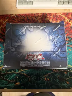 YU-GI-OH BLUE-EYES WHITE DESTINY STRUCTURE DECK BOX - Image 3