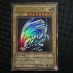 Yu-Gi-Oh! TCG Blue-Eyes White Dragon SDK-001 Ultra Rare Unlimited Edition - Image 1