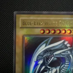 Yu-Gi-Oh! TCG Blue-Eyes White Dragon SDK-001 Ultra Rare Unlimited Edition - Image 2