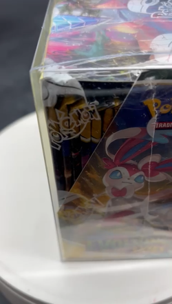 Pokemon Evolving Skies Booster Box SEALED w/ Plastic Case MINT Sword & Shield - Image 2
