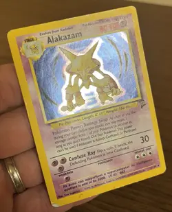 Pokemon TCG Alakazam 1/130 Base Set 2 Holo HP - Image 2