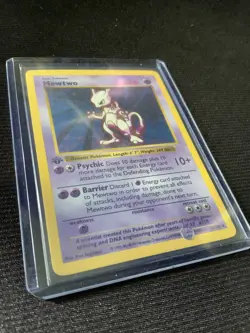 Pokemon TCG 1999 Mewtwo 1st Edition Shadowless Pokemon Card **RARE** - Image 5